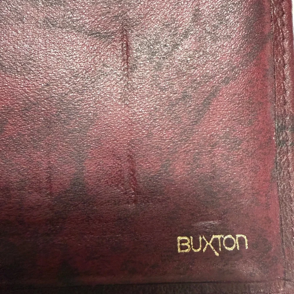 Buxton Leather Envelope Wallet in Wine Red